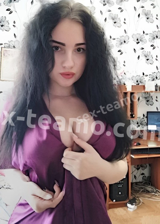 Кристина привлекательная девушка из Усинск цена от 2500 руб